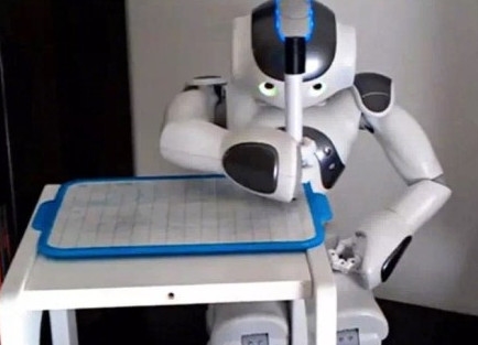 国产AI机器人参加高考数学成绩出炉！超意外