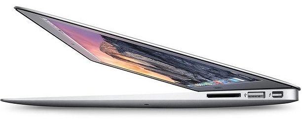 传苹果正开发15英寸MacBook Air，最早明年发布